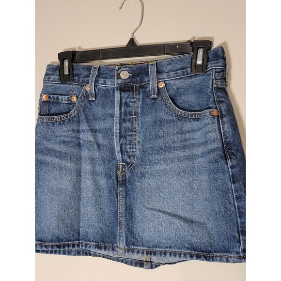 Levis Two Horses Icon Skirt Blue Denim Button Fly Mini Raw Hem Size 25 - Picture 2 of 7